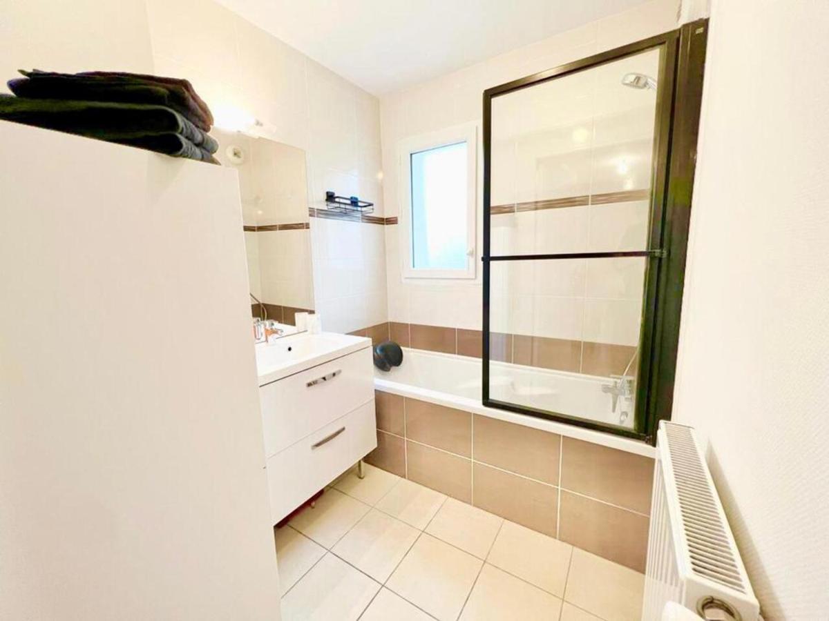 Apartament L'Atelier Chic - Wifi Fibre - Parking Privee - Balcon - Netflix Lanester Zewnętrze zdjęcie