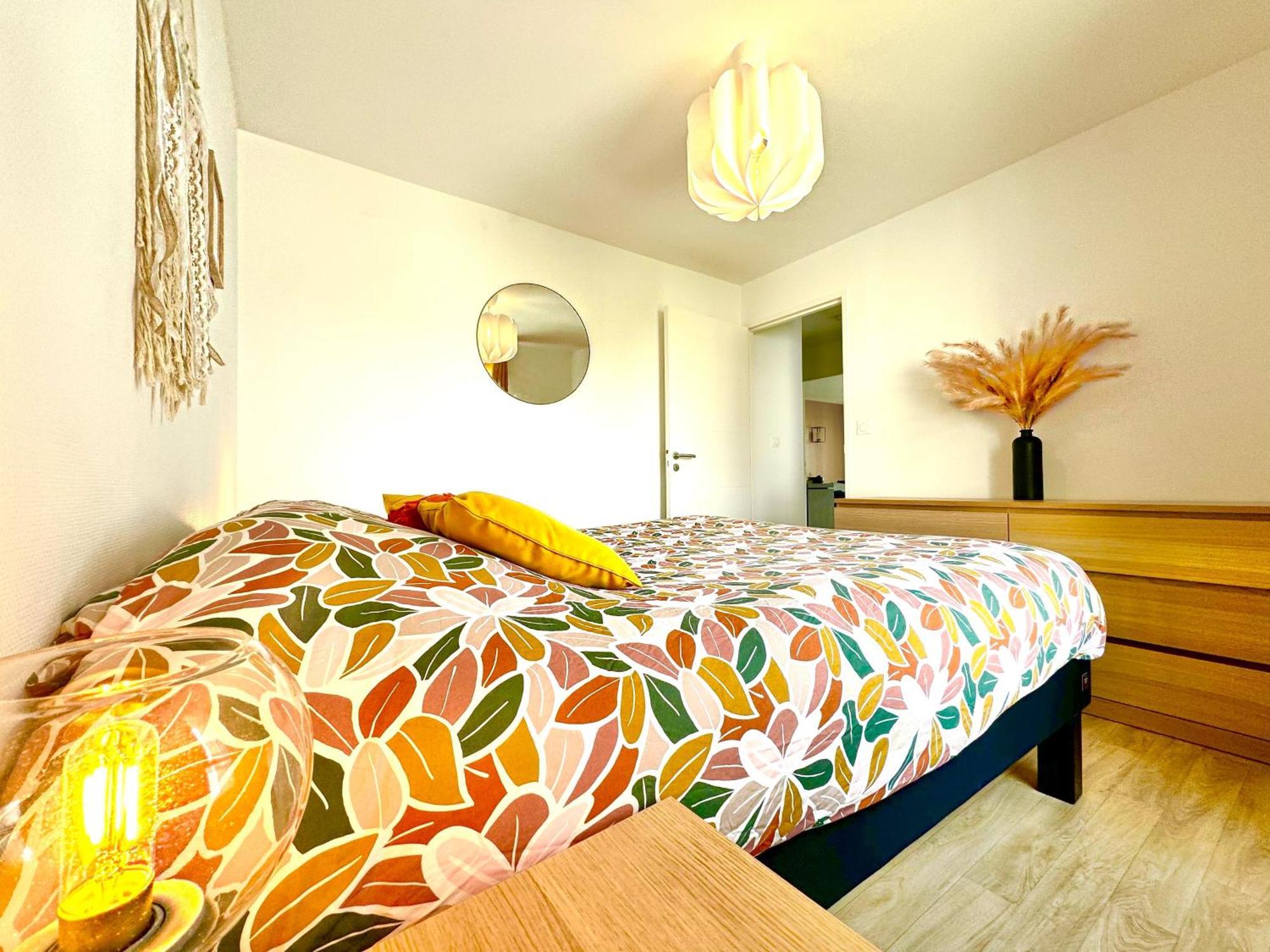 Apartament L'Atelier Chic - Wifi Fibre - Parking Privee - Balcon - Netflix Lanester Zewnętrze zdjęcie